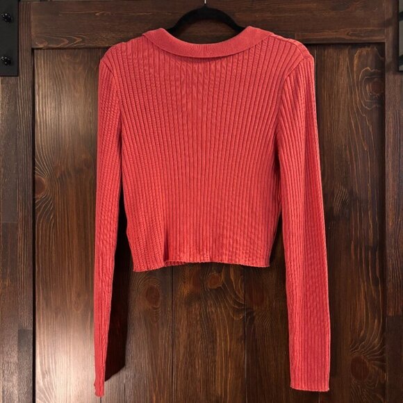 And Now This Women's Size Large Pink Cropped Collared V-Neck Sweater NWOT - Picture 3 of 4